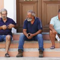 NAXOS - GRIEGOS EN HALKI.