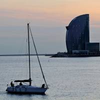 Barcelona vista desde el espigón del puerto.